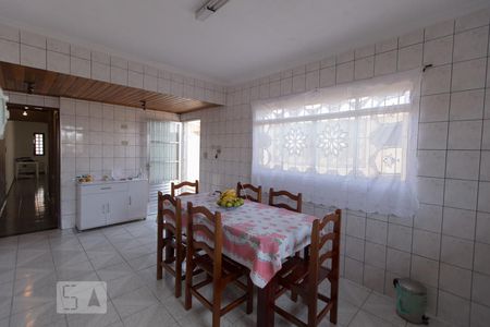 Casa à venda com 178m², 3 quartos e 5 vagas Casa à venda com 178m², 3 quartos e 5 vagasCozinha