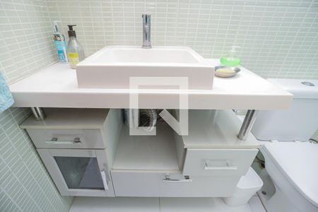 Casa à venda com 160m², 3 quartos e 2 vagasBanheiro 1