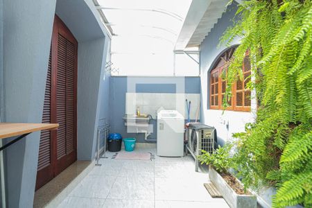 Casa à venda com 160m², 3 quartos e 2 vagasÁrea de Serviço