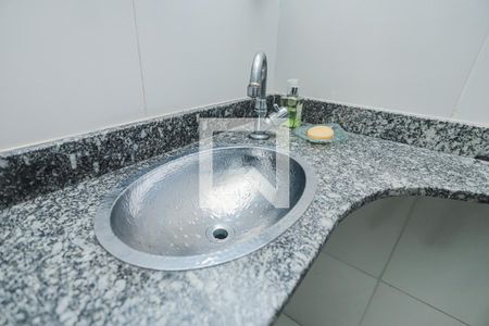Casa à venda com 160m², 3 quartos e 2 vagasBanheiro 2