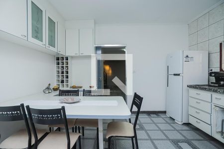 Casa à venda com 160m², 3 quartos e 2 vagasCozinha