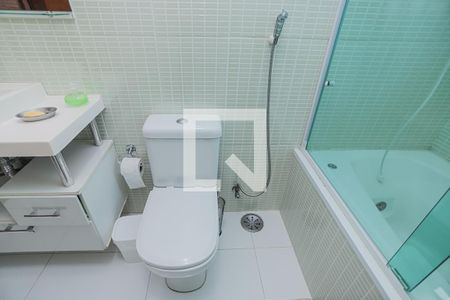 Casa à venda com 160m², 3 quartos e 2 vagasBanheiro 1