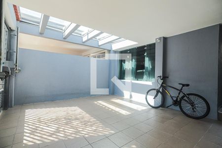Casa à venda com 160m², 3 quartos e 2 vagasGaragem