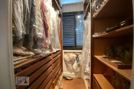Apartamento para alugar com 470m², 3 quartos e 5 vagasCloset da suíte 3