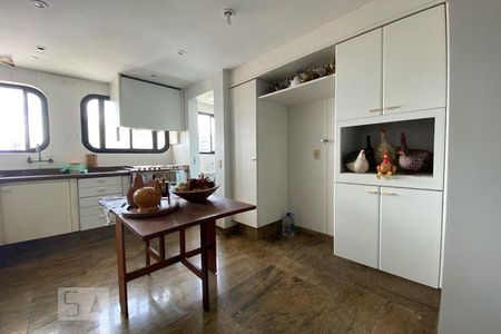 Apartamento para alugar com 470m², 3 quartos e 5 vagasCozinha