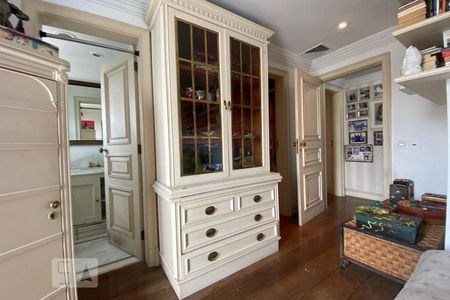 Apartamento para alugar com 470m², 3 quartos e 5 vagasSuíte 1