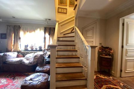 Apartamento para alugar com 470m², 3 quartos e 5 vagasEscada