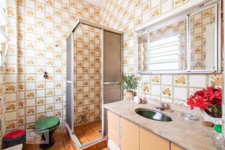 Casa à venda com 160m², 3 quartos e 2 vagasBanheiro