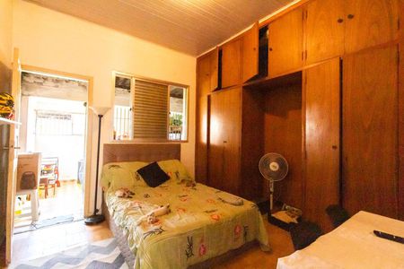 Casa à venda com 160m², 3 quartos e 2 vagasSuíte