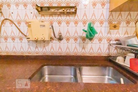 Casa à venda com 160m², 3 quartos e 2 vagasCozinha