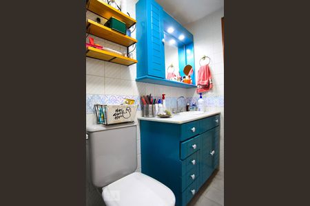 Apartamento à venda com 149m², 4 quartos e 2 vagas Apartamento à venda com 149m², 4 quartos e 2 vagasBanheiro da Suíte