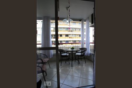 Apartamento à venda com 149m², 4 quartos e 2 vagas Apartamento à venda com 149m², 4 quartos e 2 vagasVaranda da Sala