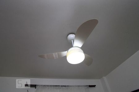 Apartamento à venda com 149m², 4 quartos e 2 vagas Apartamento à venda com 149m², 4 quartos e 2 vagasVentilador Quarto 1