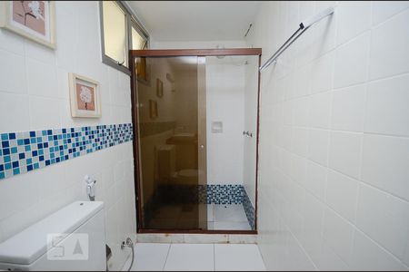 Apartamento à venda com 80m², 2 quartos e 1 vaga Apartamento à venda com 80m², 2 quartos e 1 vagaBanheiro da Suíte