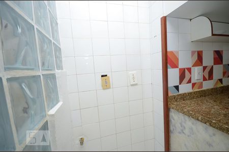Apartamento à venda com 80m², 2 quartos e 1 vaga Apartamento à venda com 80m², 2 quartos e 1 vagaTomada de três pinos