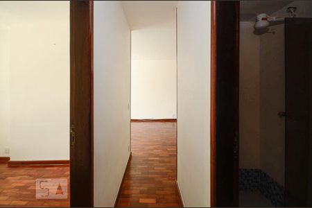 Apartamento à venda com 80m², 2 quartos e 1 vaga Apartamento à venda com 80m², 2 quartos e 1 vagaCorredor