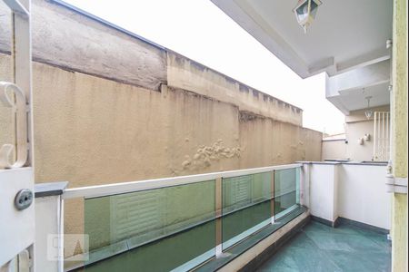 Apartamento à venda com 90m², 3 quartos e 3 vagas Apartamento à venda com 90m², 3 quartos e 3 vagasVaranda dos Quartos 2e3