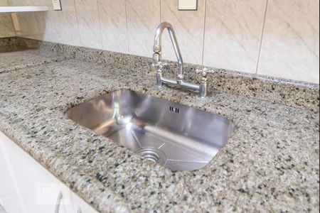 Apartamento à venda com 90m², 3 quartos e 3 vagas Apartamento à venda com 90m², 3 quartos e 3 vagasPia