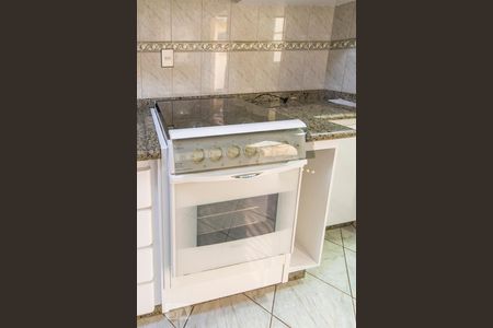 Apartamento à venda com 90m², 3 quartos e 3 vagas Apartamento à venda com 90m², 3 quartos e 3 vagasFogão