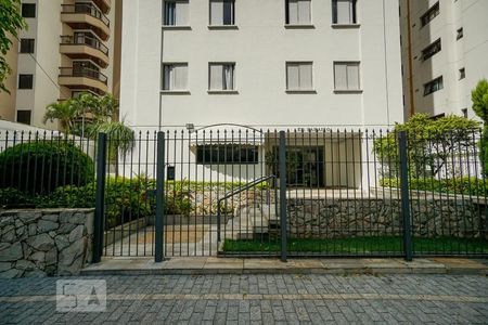 Apartamento à venda com 68m², 2 quartos e 1 vaga Apartamento à venda com 68m², 2 quartos e 1 vagaFachada