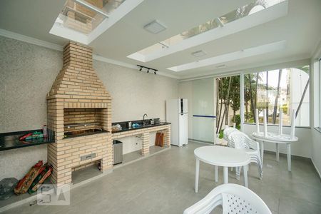 Apartamento à venda com 68m², 2 quartos e 1 vaga Apartamento à venda com 68m², 2 quartos e 1 vagaChurrasqueira