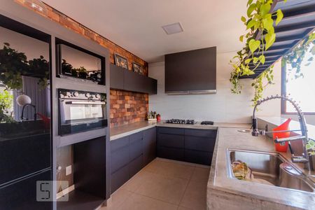 Apartamento para alugar com 216m², 3 quartos e 2 vagasCozinha