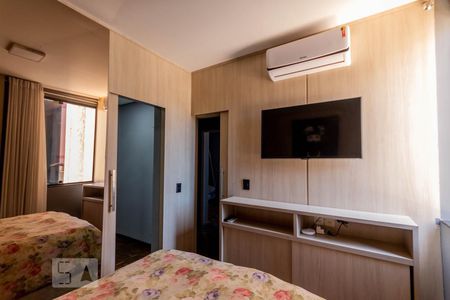 Apartamento para alugar com 216m², 3 quartos e 2 vagasSuíte