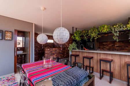 Apartamento para alugar com 216m², 3 quartos e 2 vagasCopa