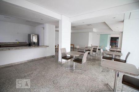 Apartamento à venda com 96m², 2 quartos e 3 vagas Apartamento à venda com 96m², 2 quartos e 3 vagasÁrea comum - Salão de festas