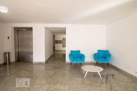 Apartamento à venda com 96m², 2 quartos e 3 vagas Apartamento à venda com 96m², 2 quartos e 3 vagasHall de Entrada