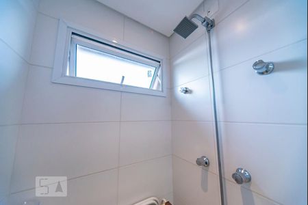 Apartamento à venda com 96m², 2 quartos e 3 vagas Apartamento à venda com 96m², 2 quartos e 3 vagasChuveiro