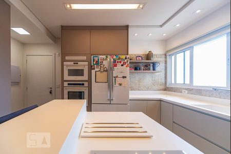 Apartamento à venda com 96m², 2 quartos e 3 vagas Apartamento à venda com 96m², 2 quartos e 3 vagasCozinha