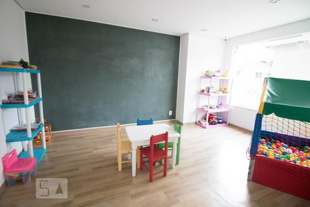 Apartamento à venda com 96m², 2 quartos e 3 vagas Apartamento à venda com 96m², 2 quartos e 3 vagasBrinquedoteca