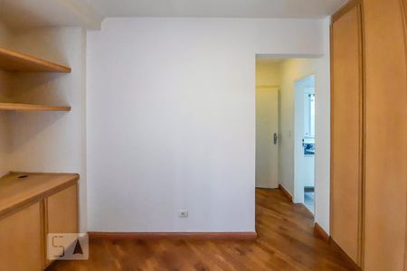 Apartamento à venda com 120m², 4 quartos e 4 vagas Apartamento à venda com 120m², 4 quartos e 4 vagasSuíte 1