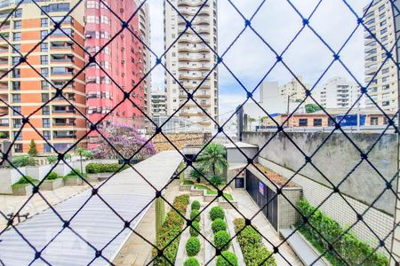 Apartamento à venda com 120m², 4 quartos e 4 vagas Apartamento à venda com 120m², 4 quartos e 4 vagasVista da Suíte 2