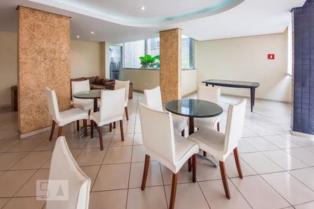 Apartamento à venda com 120m², 4 quartos e 4 vagas Apartamento à venda com 120m², 4 quartos e 4 vagasÁrea Comum