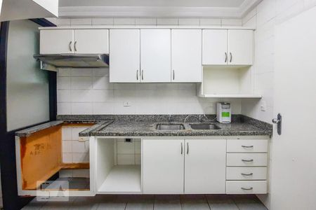 Apartamento à venda com 120m², 4 quartos e 4 vagas Apartamento à venda com 120m², 4 quartos e 4 vagasCozinha