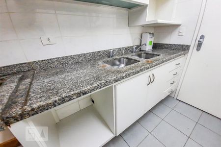 Apartamento à venda com 120m², 4 quartos e 4 vagas Apartamento à venda com 120m², 4 quartos e 4 vagasCozinha