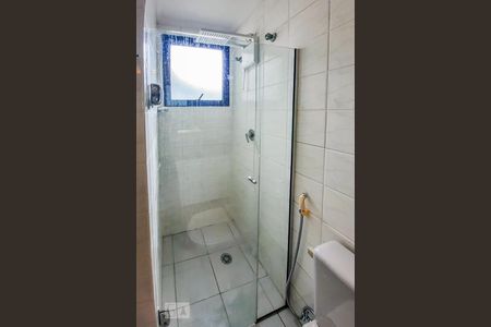 Apartamento à venda com 120m², 4 quartos e 4 vagas Apartamento à venda com 120m², 4 quartos e 4 vagasBanheiro da Suíte 2