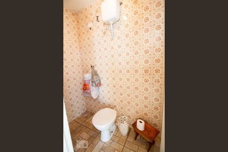 Casa à venda com 107m², 2 quartos e 2 vagasBanheiro de Serviço