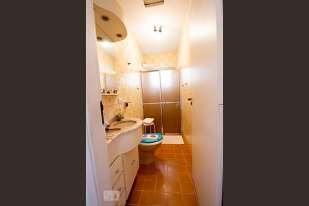 Casa à venda com 107m², 2 quartos e 2 vagasBanheiro