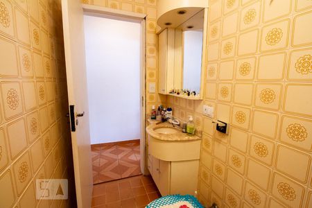 Casa à venda com 107m², 2 quartos e 2 vagasBanheiro