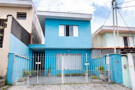 Casa à venda com 107m², 2 quartos e 2 vagasFachada