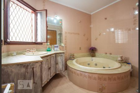 Casa à venda com 256m², 3 quartos e 3 vagas Casa à venda com 256m², 3 quartos e 3 vagasQuarto Suíte 1