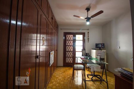 Casa à venda com 256m², 3 quartos e 3 vagas Casa à venda com 256m², 3 quartos e 3 vagassuíte 3