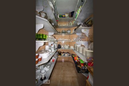 Casa à venda com 256m², 3 quartos e 3 vagas Casa à venda com 256m², 3 quartos e 3 vagasDespensa