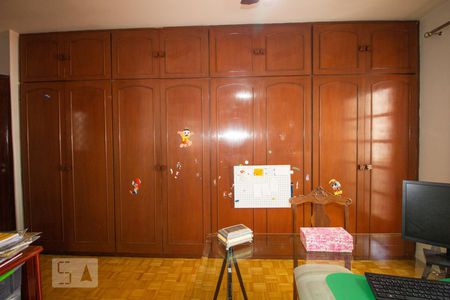 Casa à venda com 256m², 3 quartos e 3 vagas Casa à venda com 256m², 3 quartos e 3 vagassuíte 3