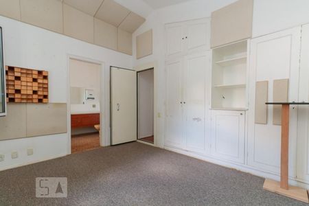 Casa à venda com 600m², 6 quartos e 6 vagasSuíte 1