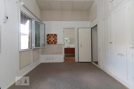 Casa à venda com 600m², 6 quartos e 6 vagasSuíte 1