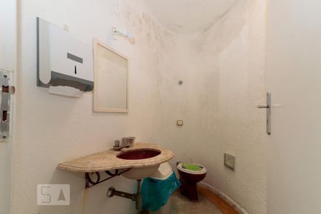 Casa à venda com 600m², 6 quartos e 6 vagasLavabo